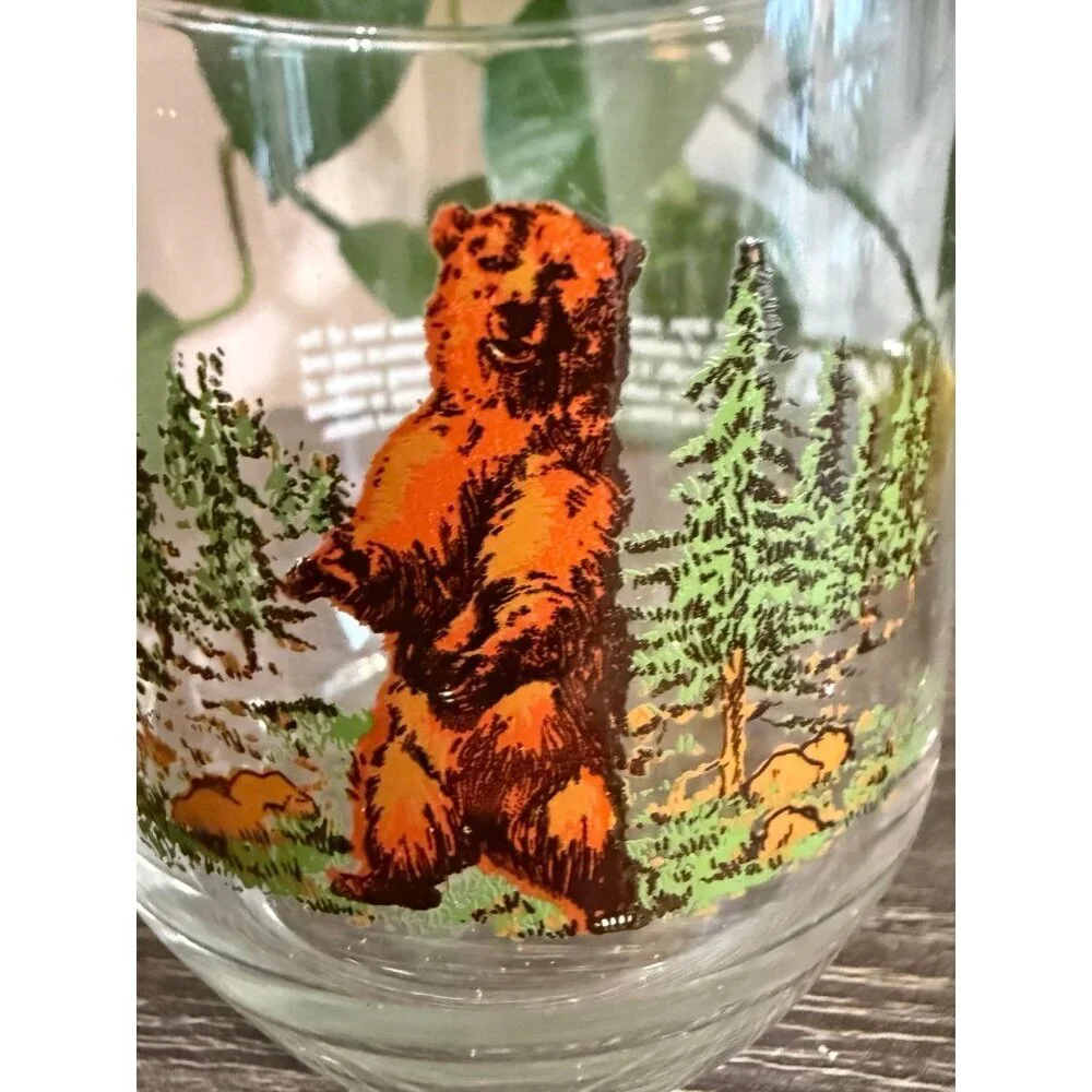 Grizzly bear glass vintage cup